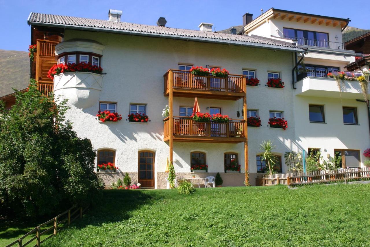 Lili'S Appartements Fiss Esterno foto